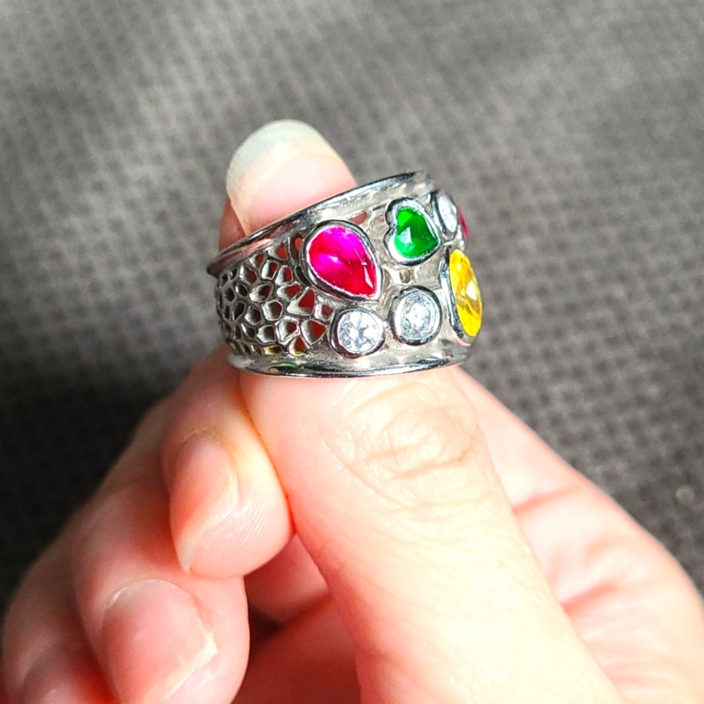 ⭐Colored Gemstone Rhodium Ring⭐ - Picture 3 of 4